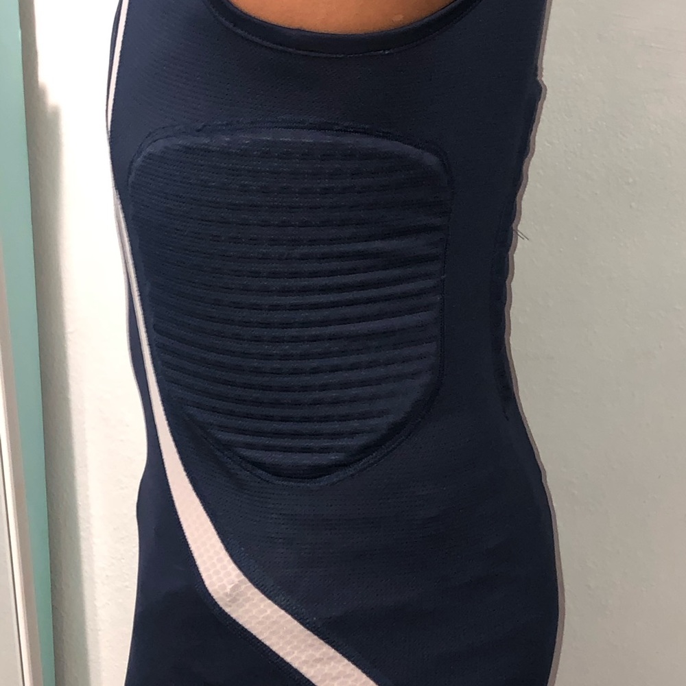 UNDER ARMOUR padded basketball shirt Game Gear - Picture 3 of 3